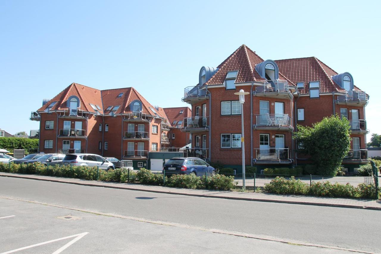 Busumer Ferien Rosengrund Bagian luar foto